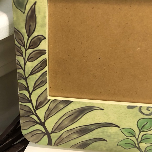 Green Leaf Picture Frame, 15x4” Opening - Picture 9 of 9